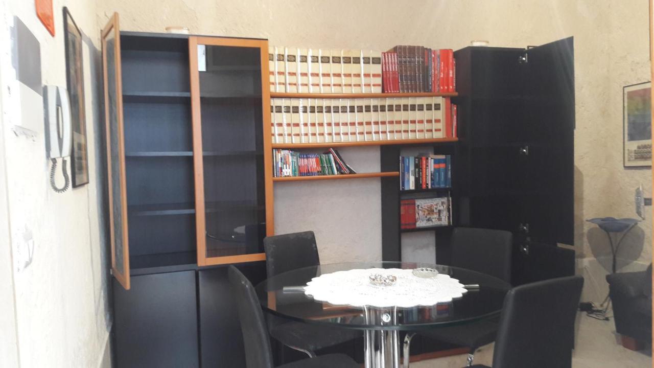 Mia Apartment Бари Екстериор снимка